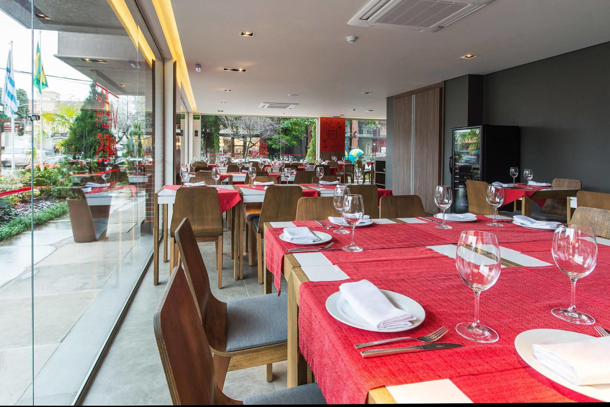 Hotel Laghetto Stilo Centro Грамаду Екстер'єр фото Restaurant